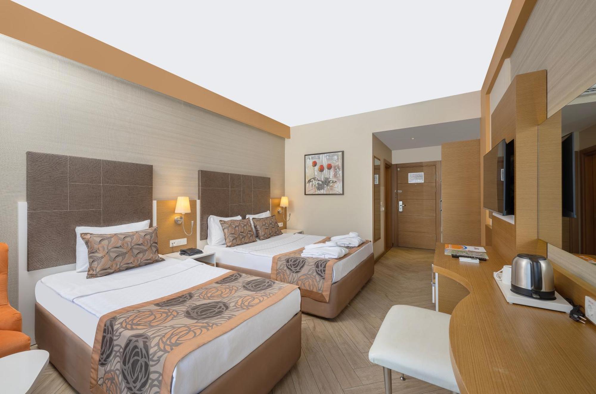 Hotel My 5*